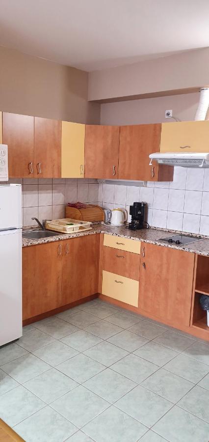 Venusz Apartman Cserkeszőlő Eksteriør bilde
