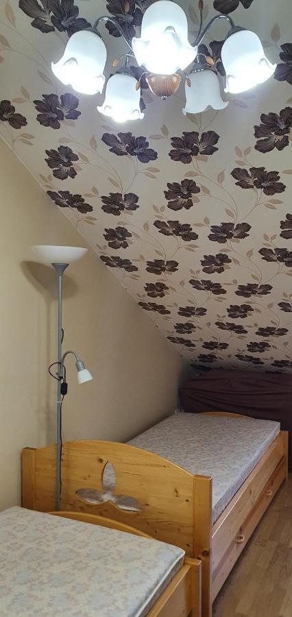 Venusz Apartman Cserkeszőlő Eksteriør bilde