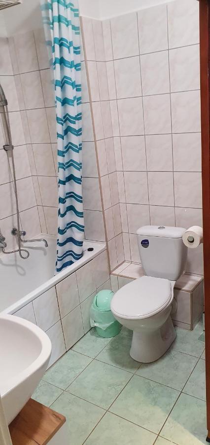 Venusz Apartman Cserkeszőlő Eksteriør bilde